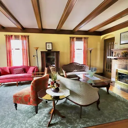 The Marshall House-3